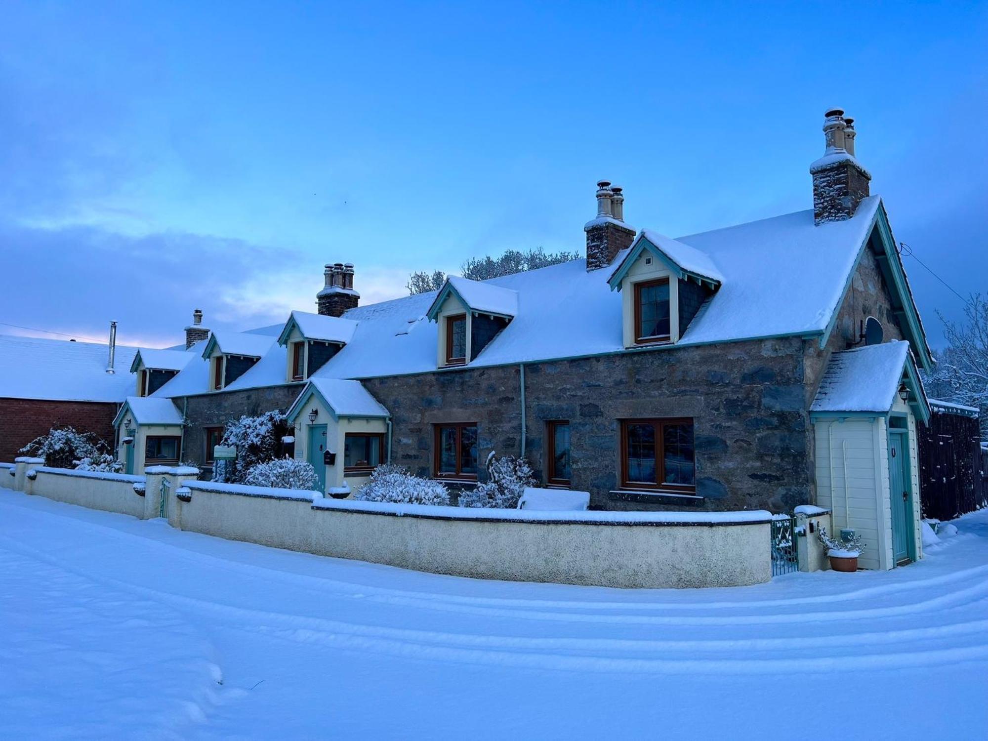 Rosemount Bothy - Highland Cottage Garve Ngoại thất bức ảnh